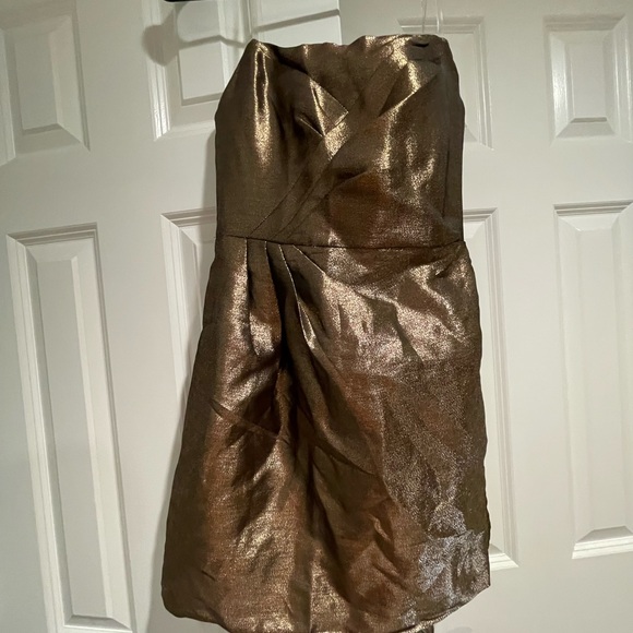 Gold Dress ⭐️ - Picture 8 of 10